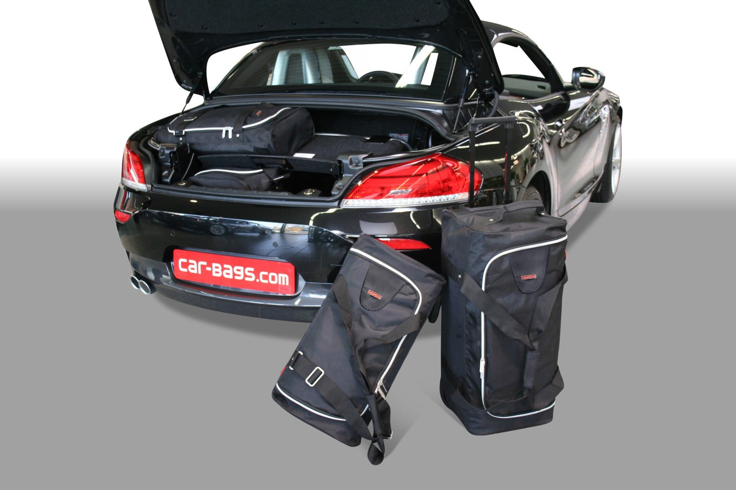 Reistassenset BMW Z4 (E89) 2009-2016 (Bij cabriodak open passen 2 trolleytassen in de kofferbak)