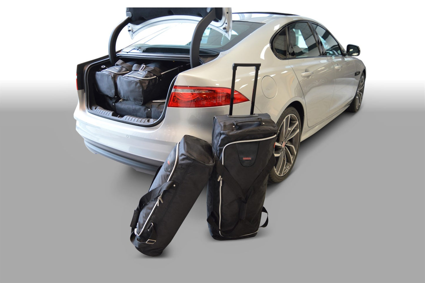 Reistassenset Jaguar XF (X260) 2015-heden 4-deurs sedan