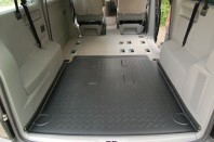 VW T5 Shuttle-Caravelle - korte wielbasis - deel achter - 2003  t/m 2015- Carbox Kofferbakmat