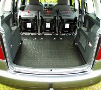 VW Touran 5-zitter zonder variabele laadvloer - grote laadvloer - 2003 t/m 2015 - Carbox Kofferbakmat
