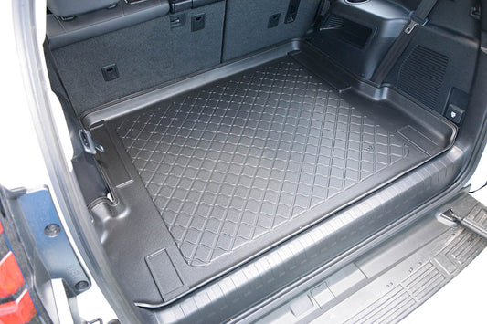 Kofferbakmat Toyota Land Cruiser 150 SUV - 2010-2024 - Guardliner (Past in 7-persoons versie met neergeklapte 3e zitrij)