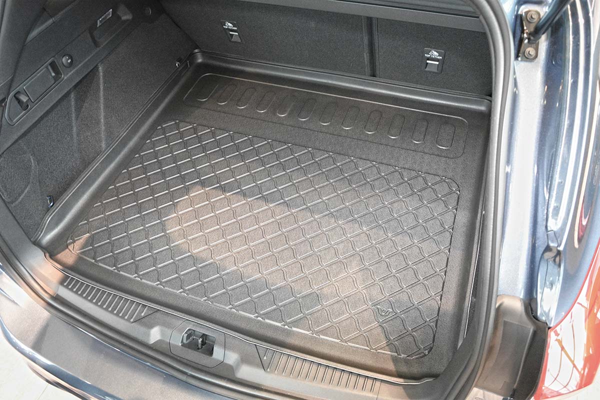 Kofferbakmat Ford Focus Wagon stationwagon - 2018-heden - Guardliner (Past in versie met verstelbare vloer in hoge stand en minireservewiel)