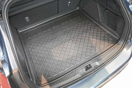 Kofferbakmat Ford Focus Wagon stationwagon - 2018-heden - Guardliner (Past in versie met verstelbare vloer in hoge stand en minireservewiel)