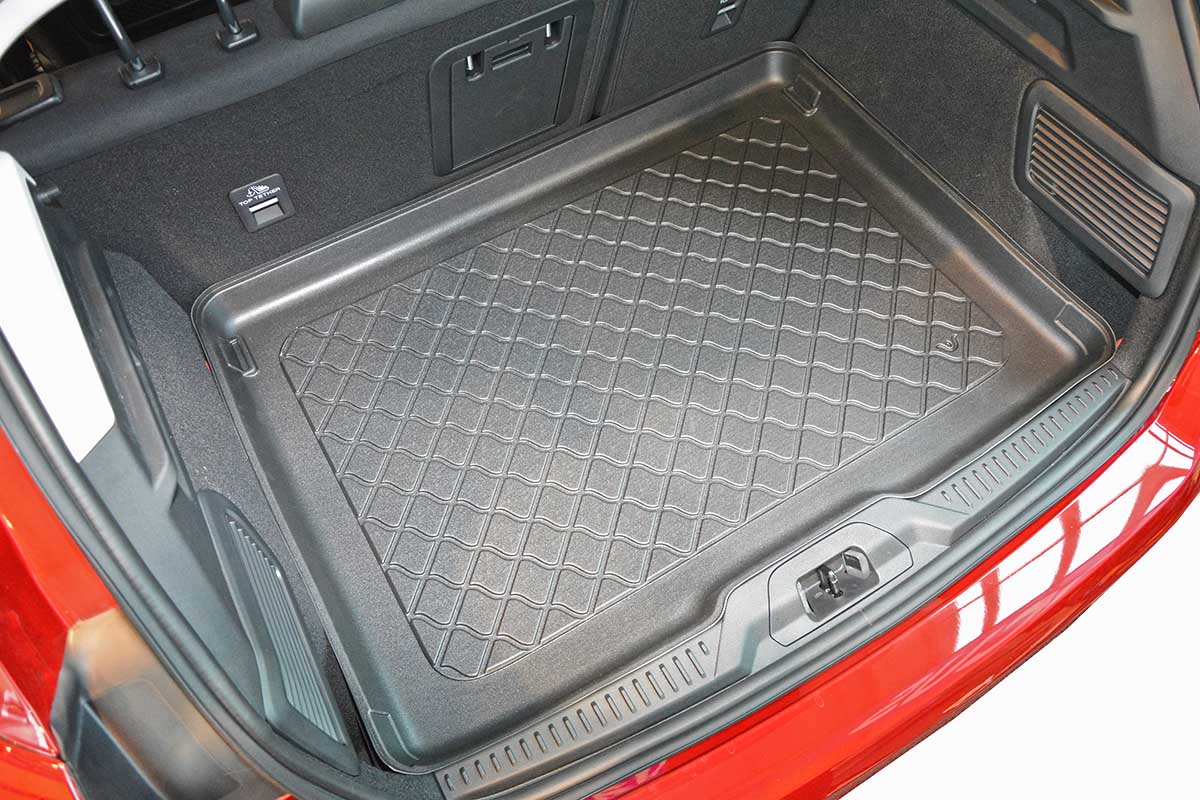 Kofferbakmat Ford Focus Hatchback - 2018-heden - Guardliner (Past in versie met vloer in hoge stand en normaal reservewiel)