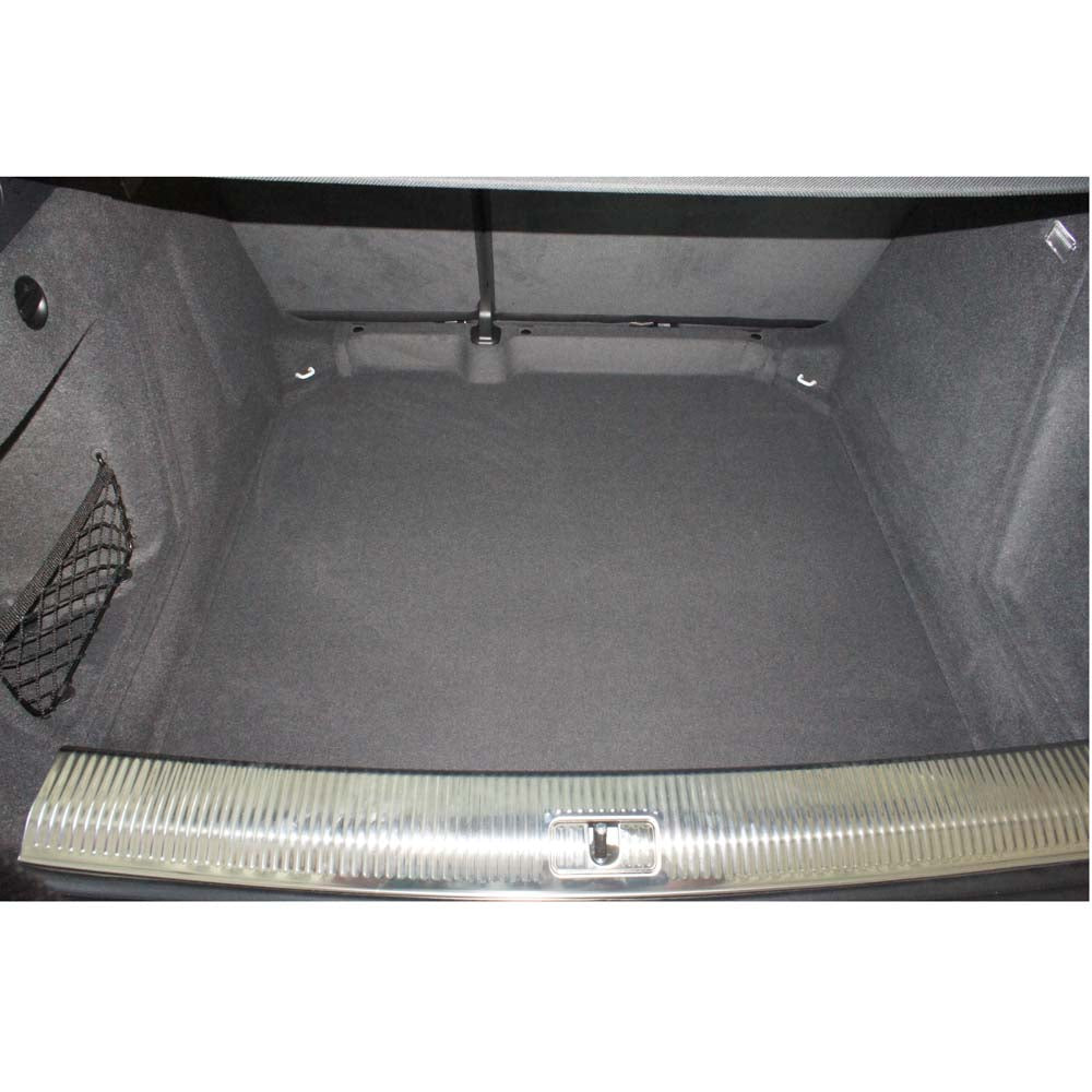 Kofferbakmat Audi Q3 SUV - 2011-2018 - Guardliner (Past in versie met lage kofferbakvloer zonder reservewiel)