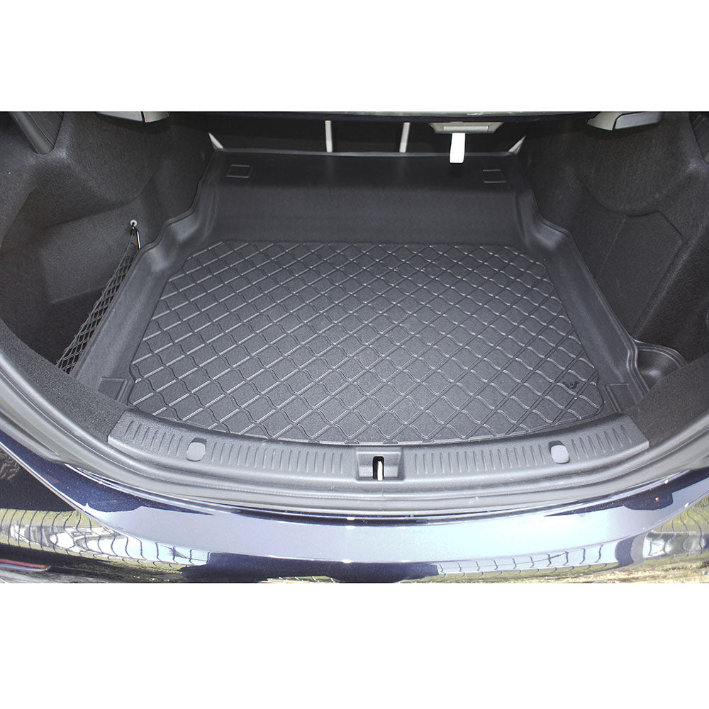 Kofferbakmat Mercedes E-klasse W213 Sedan - 2016-2023 - Guardliner (Past in versie met neerklapbare achterbank)