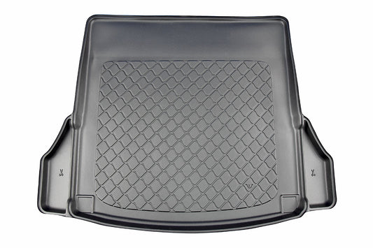 Kofferbakmat Mercedes CLA (C118) Sedan - 2019-2025 - Guardliner (Zijflappen kunnen eraf. Past niet in Plug-In Hybrid)