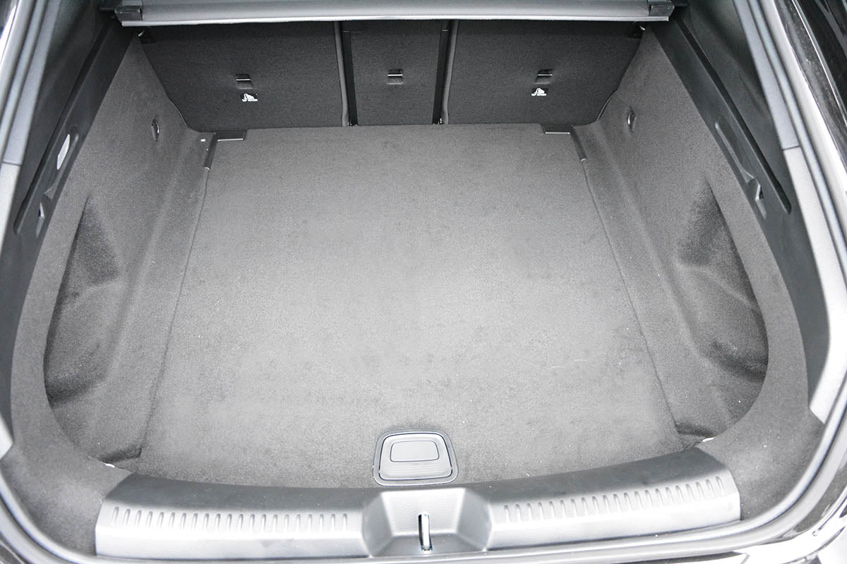Kofferbakmat Mercedes CLA shootingbreak (X118) stationwagon - 2019-2025 - Guardliner (Zijflappen kunnen eraf. Past niet in Plug-In Hybrid)
