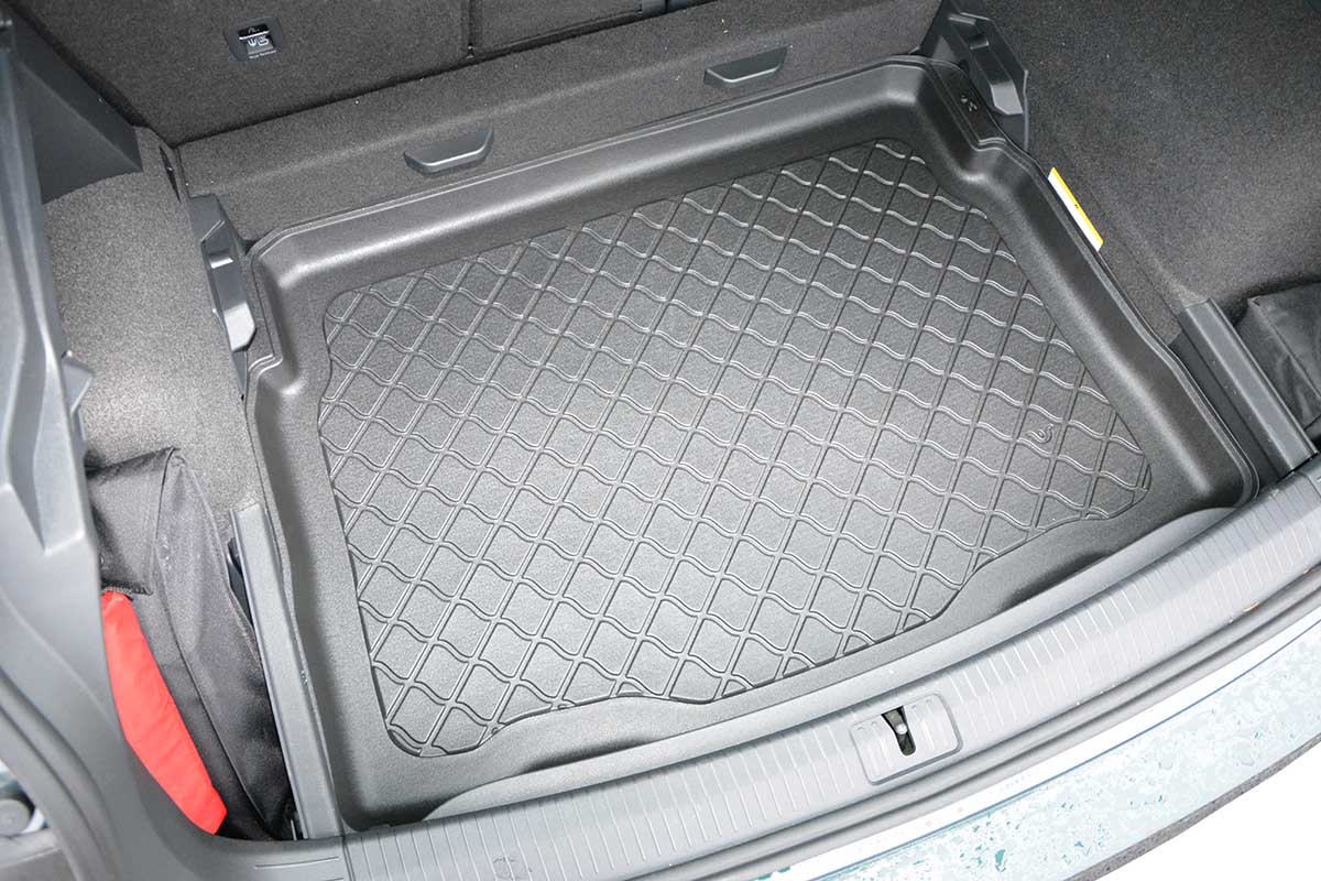 Kofferbakmat Volkswagen Tiguan SUV - 2016-2023 - Guardliner (Past in versie met verstelbare vloer in lage stand en minireservewiel. Past niet in Hybrid)