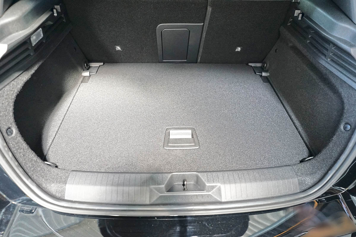 Kofferbakmat Opel Astra L Hatchback - 2022-heden - Guardliner (Past in versie met hoge kofferbakvloer of verstelbare vloer in hoge stand. Past niet in Plug-In Hybrid of Electric)