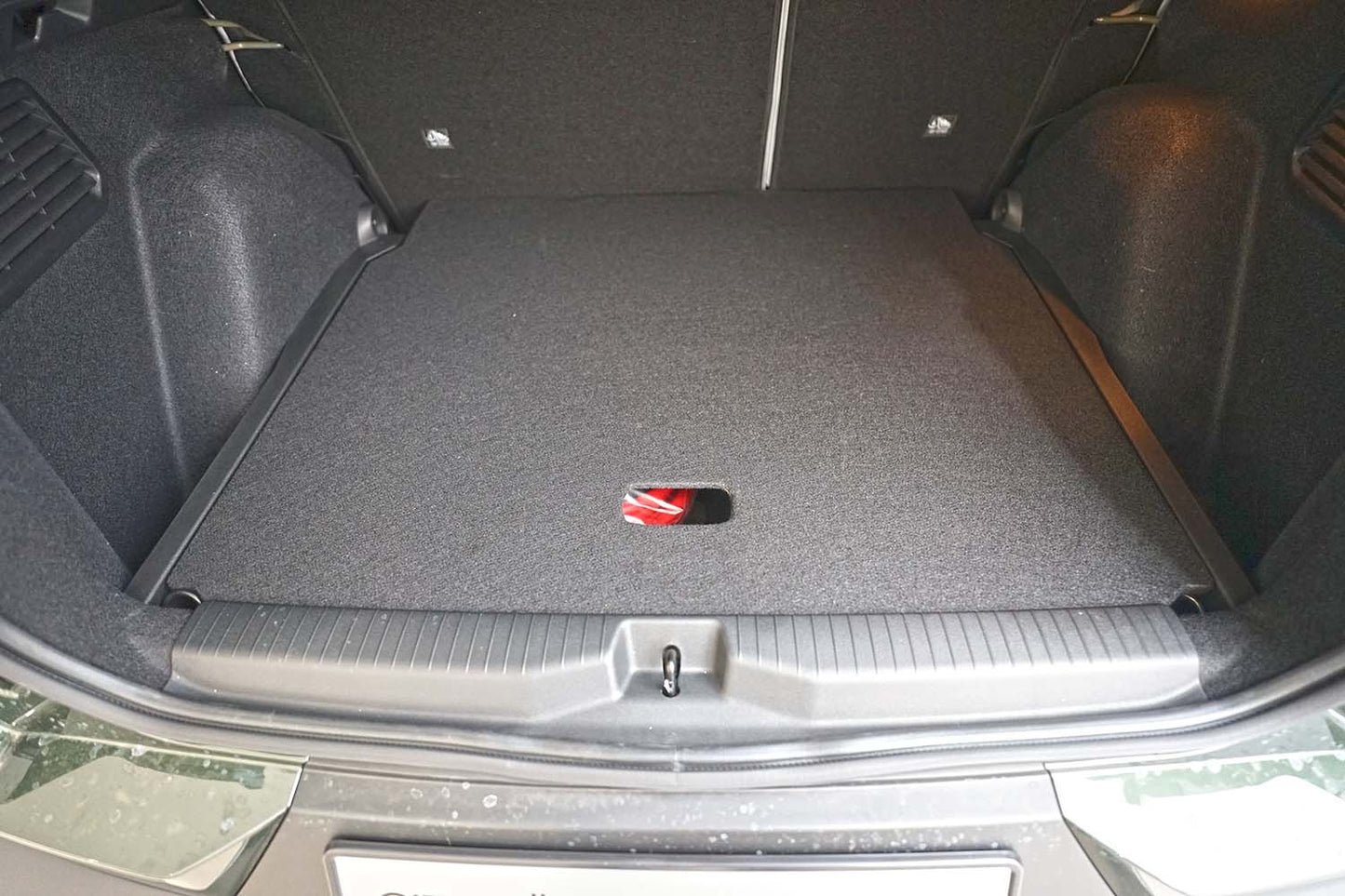 Kofferbakmat Opel Frontera 2024-heden (past in versie verstelbare vloer in hoge stand) - Guardliner