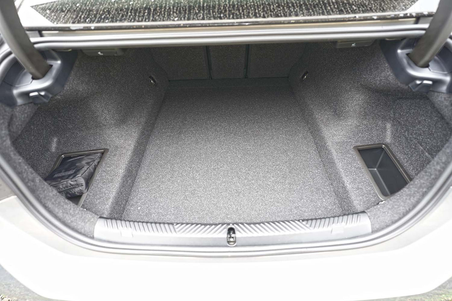 Kofferbakmat BMW 5-serie G60 Sedan - 2023-heden - Guardliner (Past niet in Plug-In Hybrid en electric)