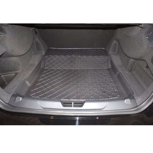 Kofferbakmat Jaguar XE Sedan - 2015-heden - Guardliner (Past in versie met bandenreparatieset)