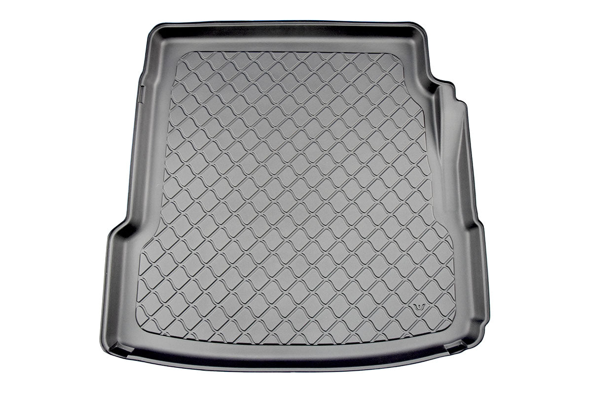 Kofferbakmat Jaguar XE Sedan - 2015-heden - Guardliner (Past in versie met lage kofferbakvloer en minireservewiel of bandenreparatieset)