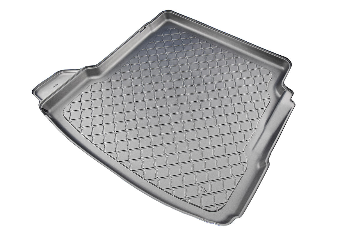 Kofferbakmat Jaguar XE Sedan - 2015-heden - Guardliner (Past in versie met lage kofferbakvloer en minireservewiel of bandenreparatieset)