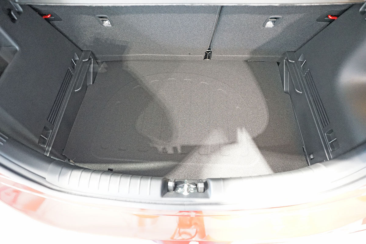 Kofferbakmat Kia Rio Hatchback - 2017-heden - Guardliner (Past in versie met vloer in lage stand. Past niet in Mild Hybrid)