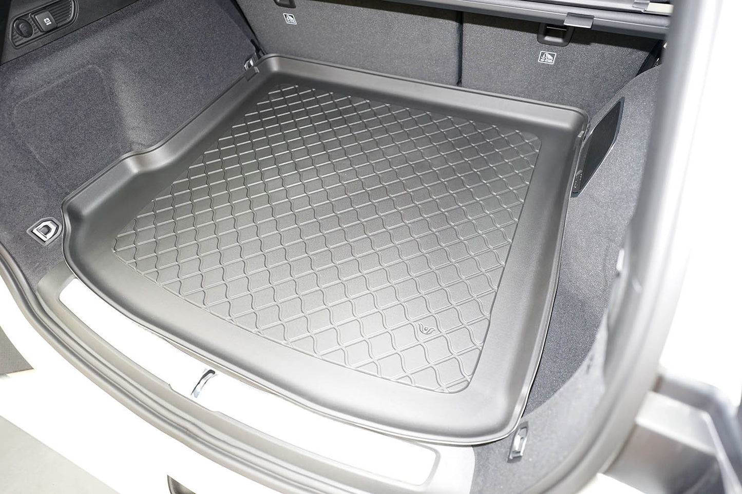 Kofferbakmat Jeep Grand Cherokee SUV - 2022-heden - Guardliner (Past in 5-persoons versie)