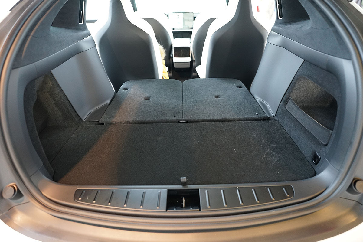 Kofferbakmat Tesla Model X SUV - 2016-heden - Guardliner (Past in 6- en 7-persoons versie, achter 2e zitrij met neergeklapte 3e zitrij)