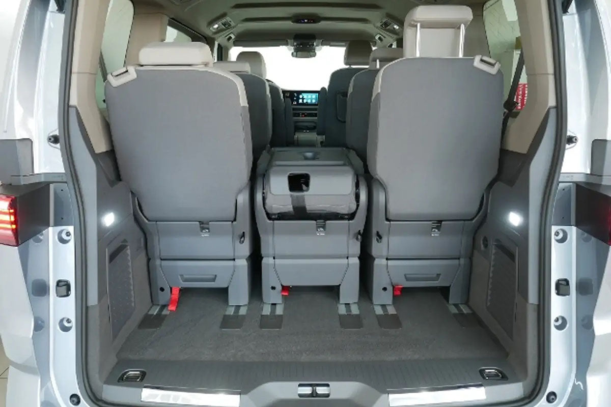 Kofferbakmat Volkswagen T7 Multivan MPV - 2022-heden - Guardliner (Past in versie met korte wielbasis, achter 3e zitrij. Past in Multivan, Life, Style en Energetic)