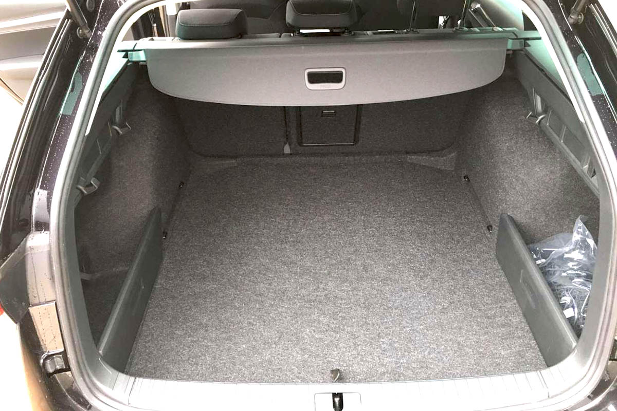 Kofferbakmat Skoda Octavia stationwagon - 2020-heden - Guardliner (Past in versie met lage kofferbakvloer. Past niet in iV Hybrid)