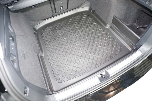 Kofferbakmat Skoda Superb stationwagon - 2024-heden - Guardliner (Ook voor hybrid MHEV, niet voor Plug-in Hybrid. Past in versie met lage kofferbakvloer, versie zonder verstelbare vloer versie)