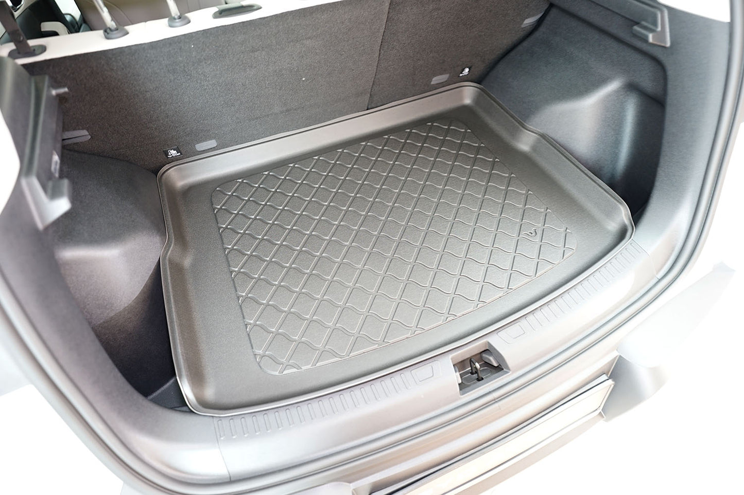 Kofferbakmat Byd Atto 2 DM-i (Plug-in Hybrid) 2025-heden (past in versie met verstelbare kofferbakvloer in hoge stand) - Guardliner (kopie)
