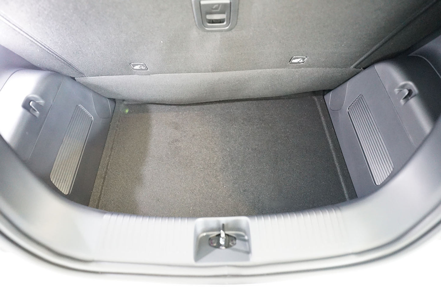 Kofferbakmat Leapmotor T03 hatchback (2020-Heden) - Carbox