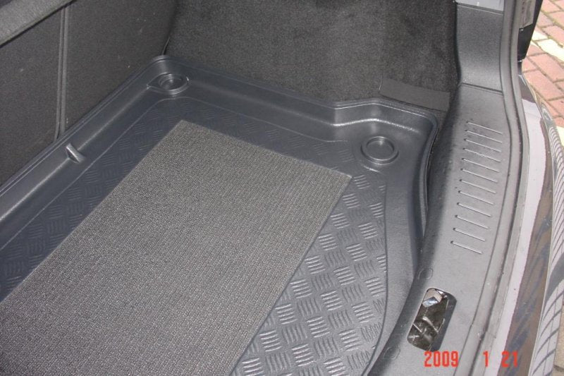 Kofferbakmat Ford Focus hatchback (2004-2008) - Carbox