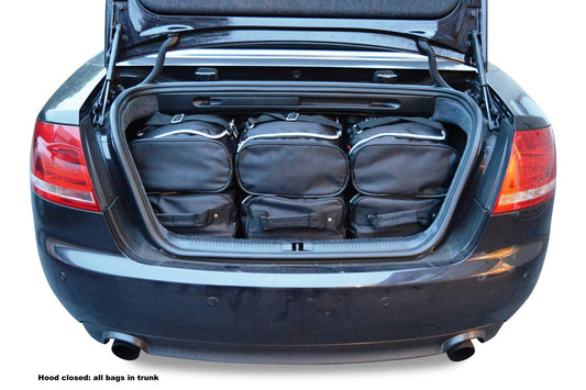 Reistassenset Audi A4 Cabriolet (B6) 2001-2004 (Met de cabriokap open passen er 3 trolleytassen en 1 reistas in de kofferruimte)
