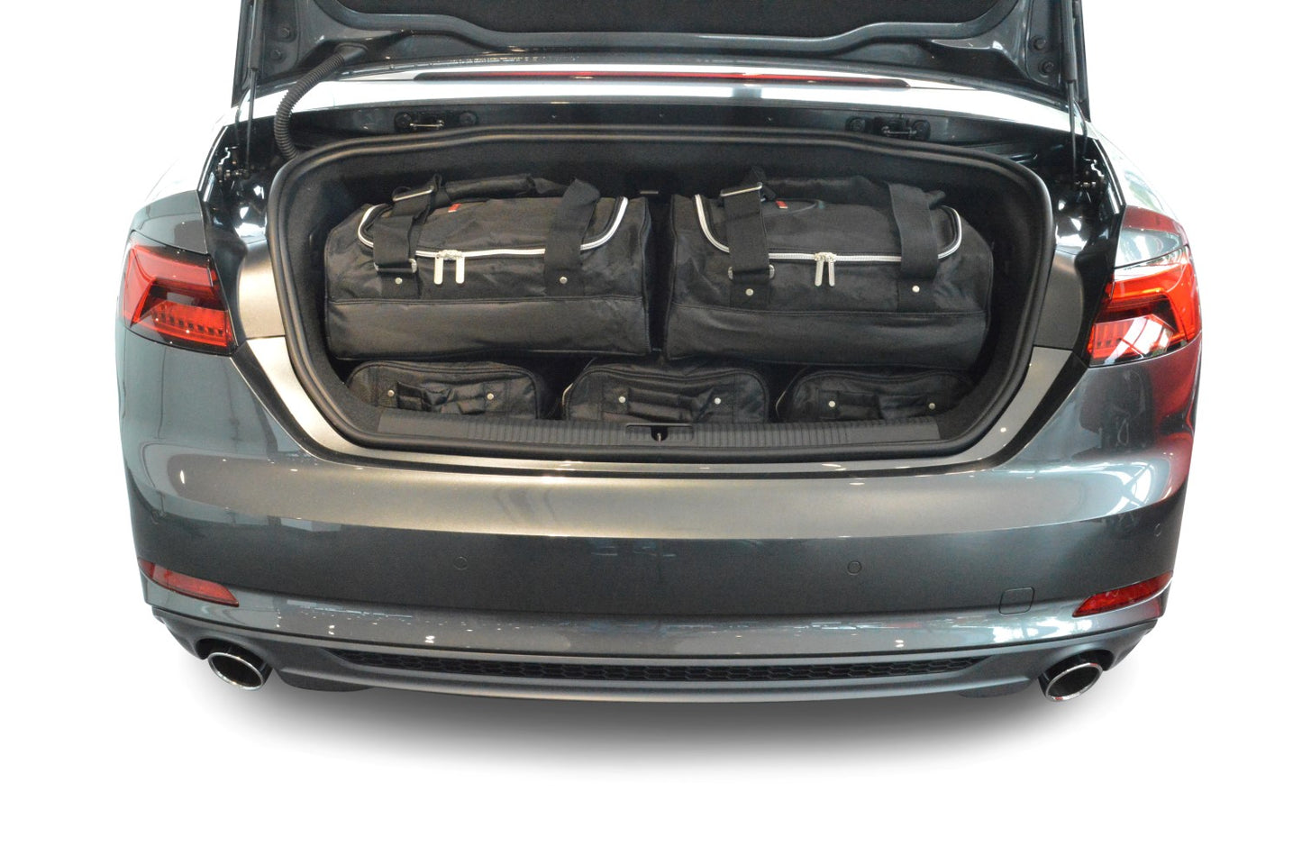 Reistassenset Audi A5 Cabriolet (F5) 2016-heden (Zowel met de cabriokap open als dicht passen alle tassen in de kofferruimte)