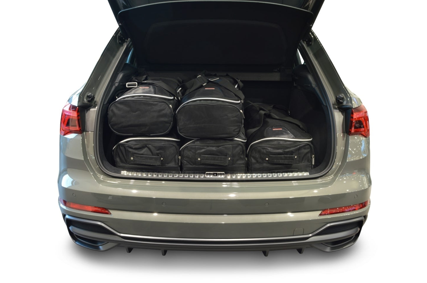 Reistassenset Audi Q3 (F3) 2018-heden (Incl. TFSI e)