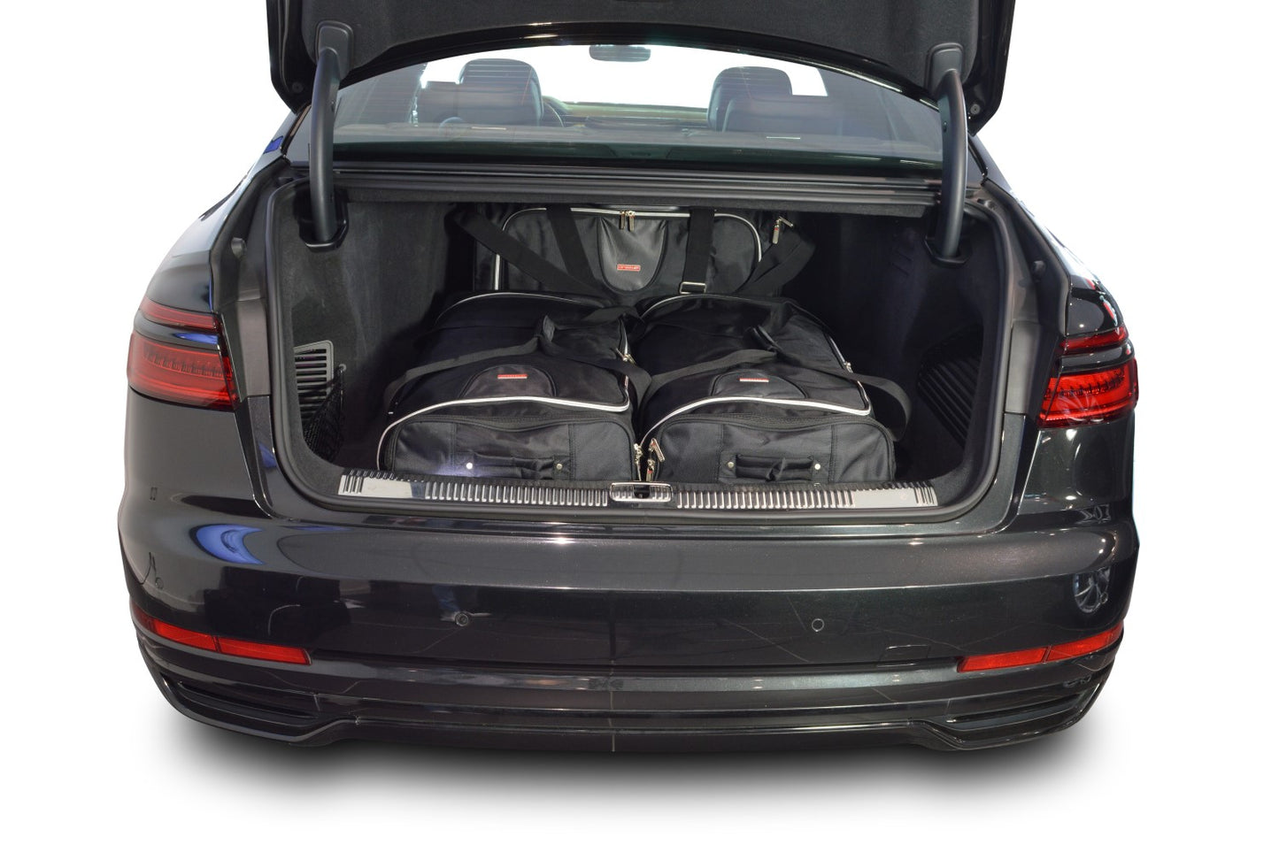 Reistassenset Audi A8 (D5) 2017-heden 4-deurs sedan (Niet voor TFSI e)