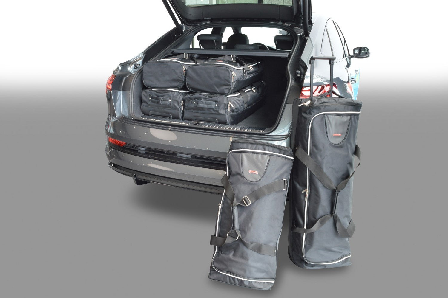 Reistassenset Q8 e-tron Sportback (GE) suv 2022-heden