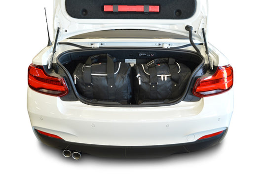 Reistassenset BMW 2 Serie Cabriolet (F23) 2014-2021 (1 trolleytas met expansierits. Zowel met de cabriokap open als dicht passen alle tassen in de kofferruimte)