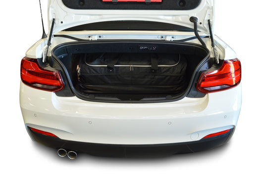 Reistassenset BMW 2 Serie Cabriolet (F23) 2014-2021 (1 trolleytas met expansierits. Zowel met de cabriokap open als dicht passen alle tassen in de kofferruimte)