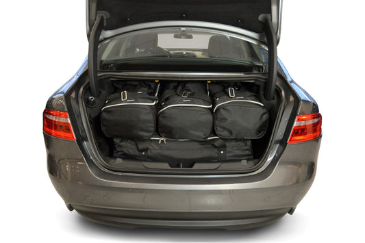 Reistassenset Jaguar XE 2015-heden 4-deurs sedan (Trolleytassen dwars op de rijrichting geplaatst)