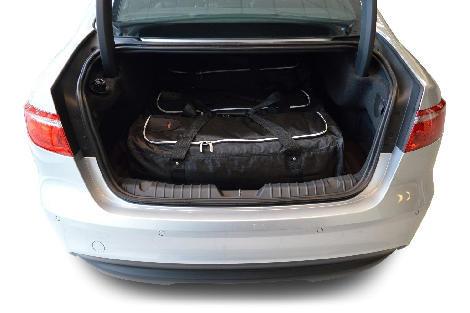 Reistassenset Jaguar XF (X260) 2015-heden 4-deurs sedan
