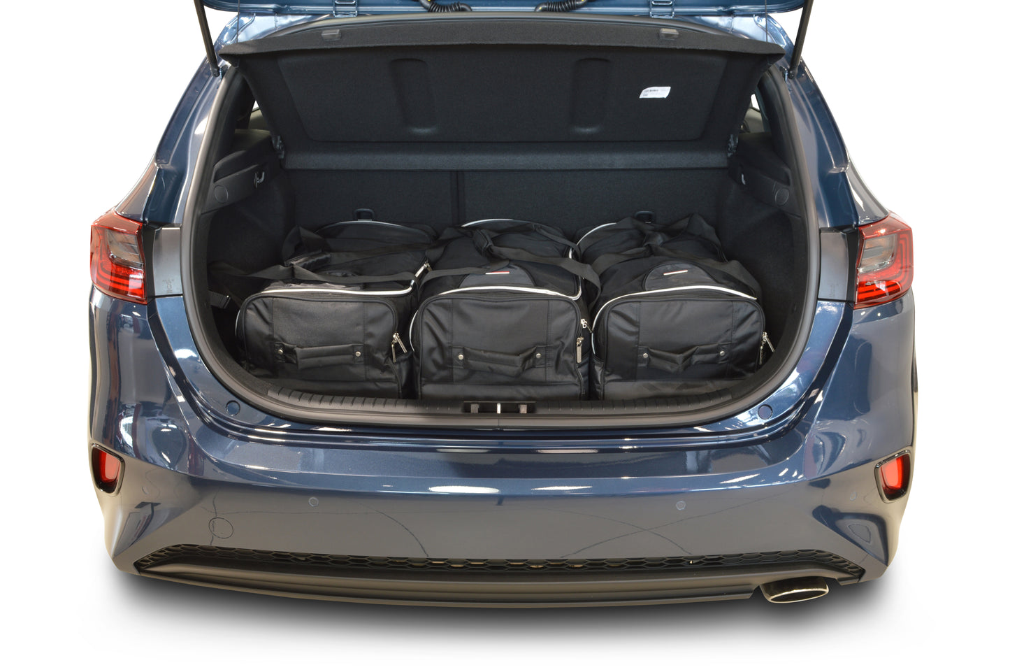 Reistassenset Kia Ceed (CD) 2018-heden 5-deurs hatchback (Verstelbare laadvloer in onderste stand)