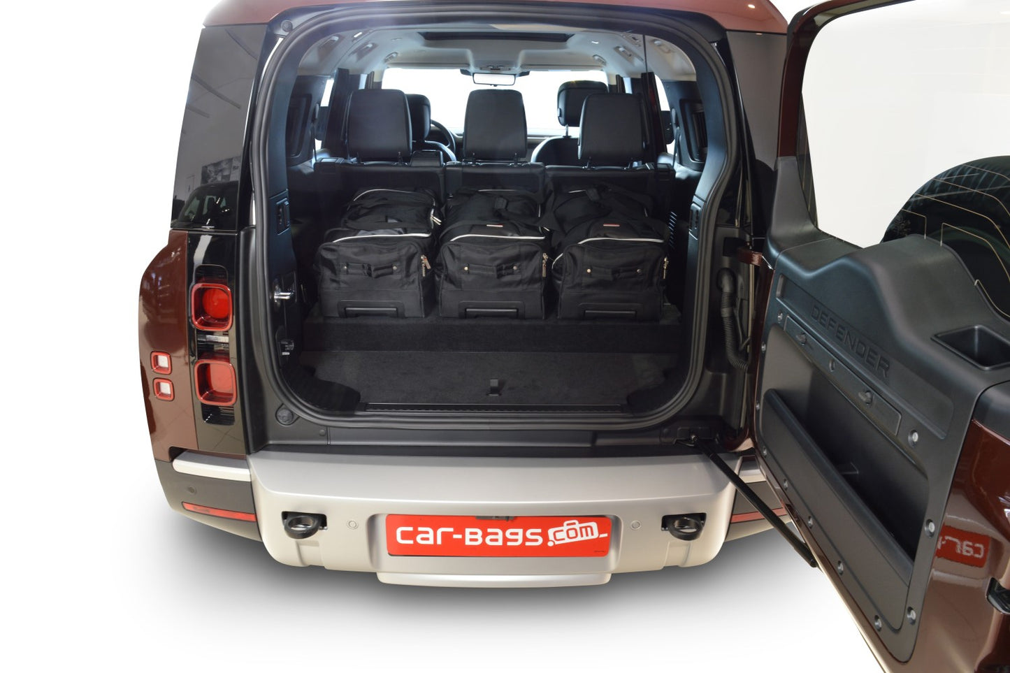 Reistassenset Land Rover Defender 130 (L663) suv 2020-heden (5 zits, 6 tassen)