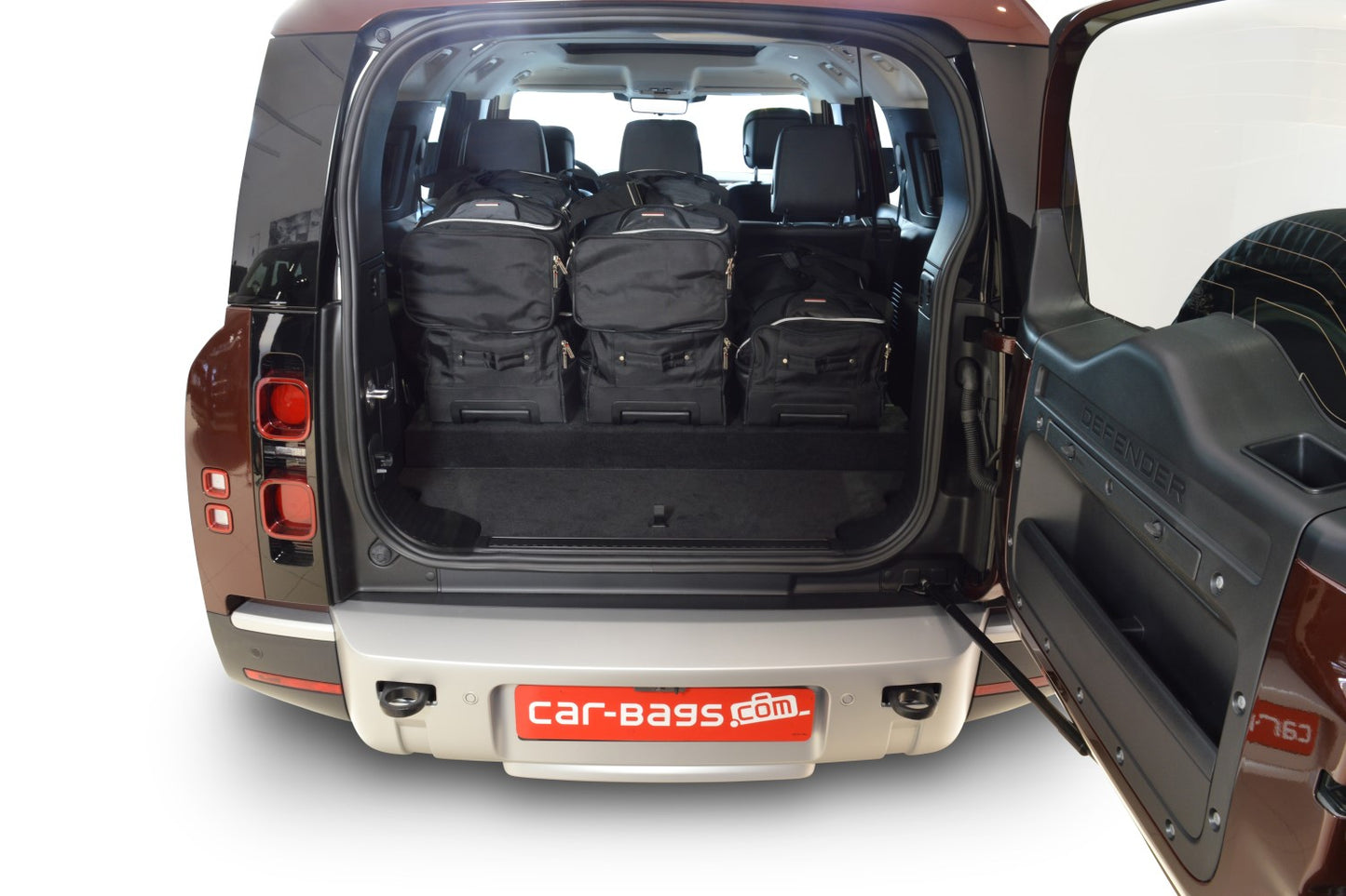 Reistassenset Land Rover Defender 130 (L663) suv 2020-heden (5 zits, 6 tassen)