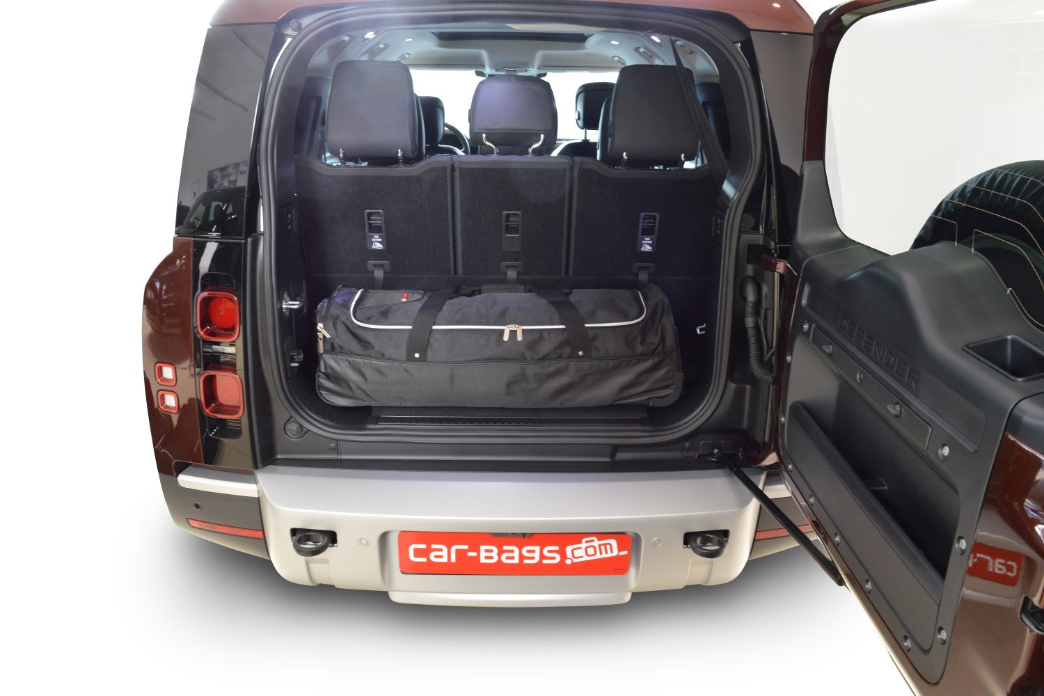 Reistassenset Land Rover Defender 130 (L663) suv 2020-heden (7 zits, 3 tassen)
