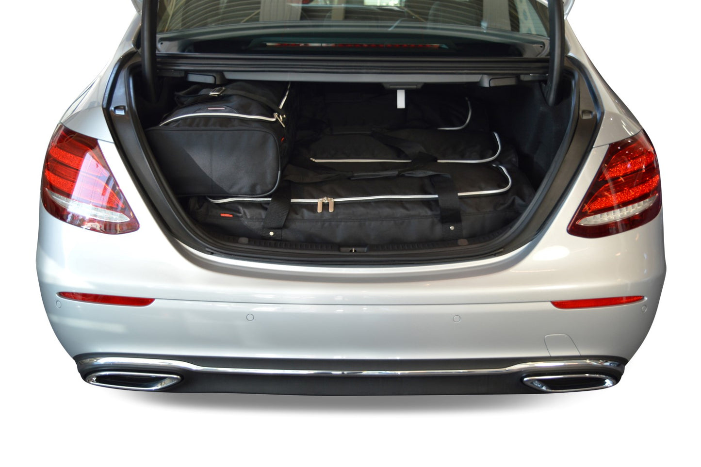 Reistassenset Mercedes E-Klasse (W213) 2016-heden 4-deurs sedan (Niet voor Plug-In Hybrid)