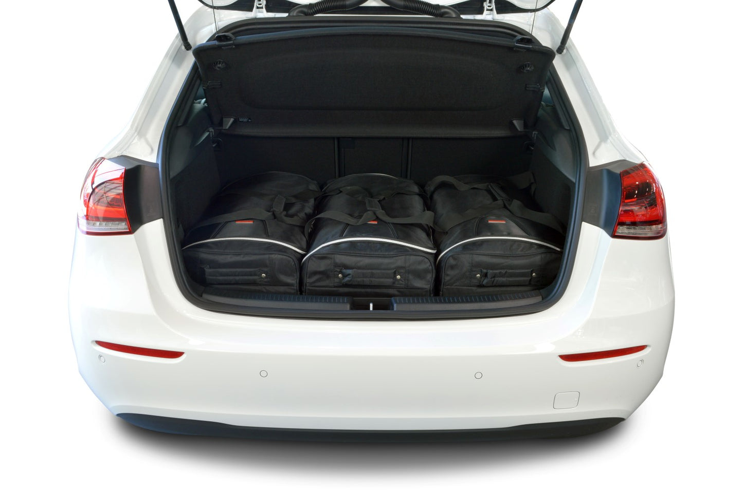 Reistassenset Mercedes A-Klasse (W177) 2018-heden 5-deurs hatchback (Niet voor Plug-In Hybrid)