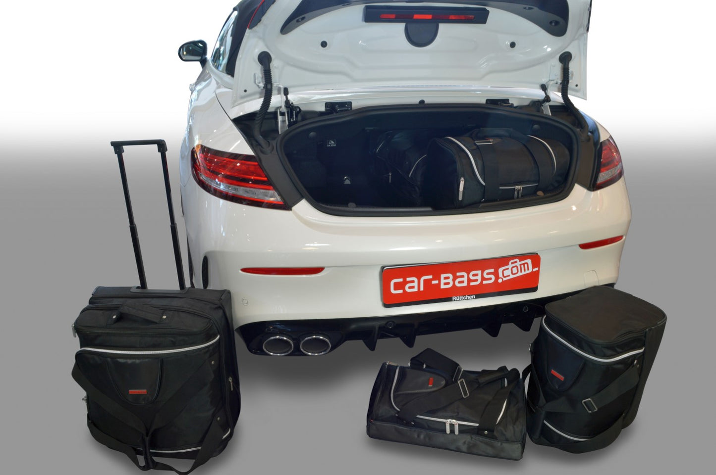 Reistassenset Mercedes C-Klasse Cabriolet (A205) 2016-2021 (2 trolleytassen met expansierits. Zowel met de cabriokap open als dicht passen alle tassen in de kofferruimte)