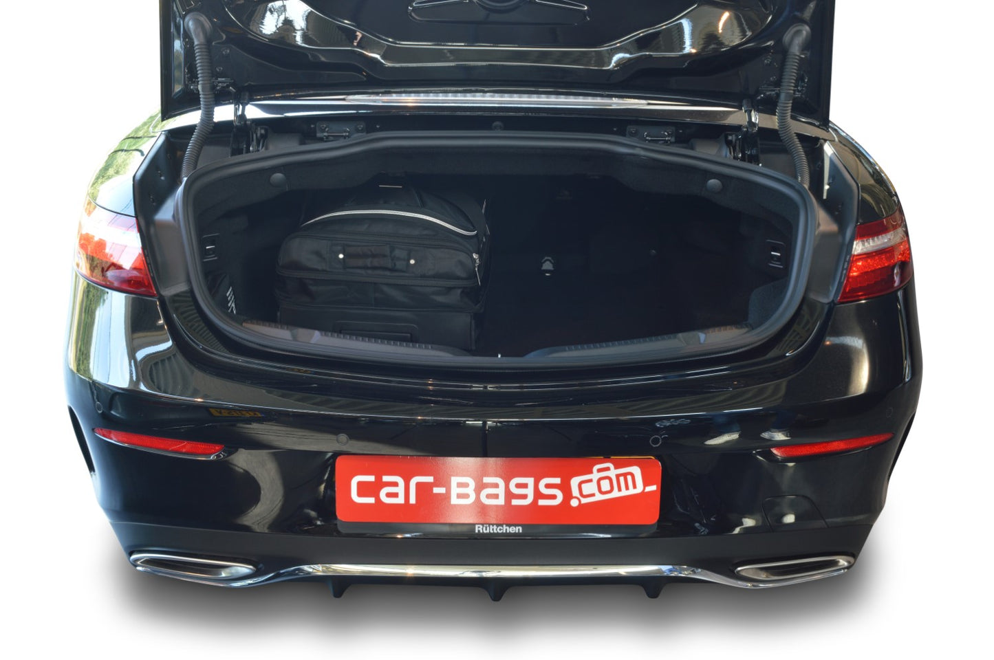 Reistassenset Mercedes E-Klasse Cabriolet (A238) 2017-heden (2 trolleytassen met expansierits. Zowel met de cabriokap open als dicht passen alle tassen in de kofferruimte)