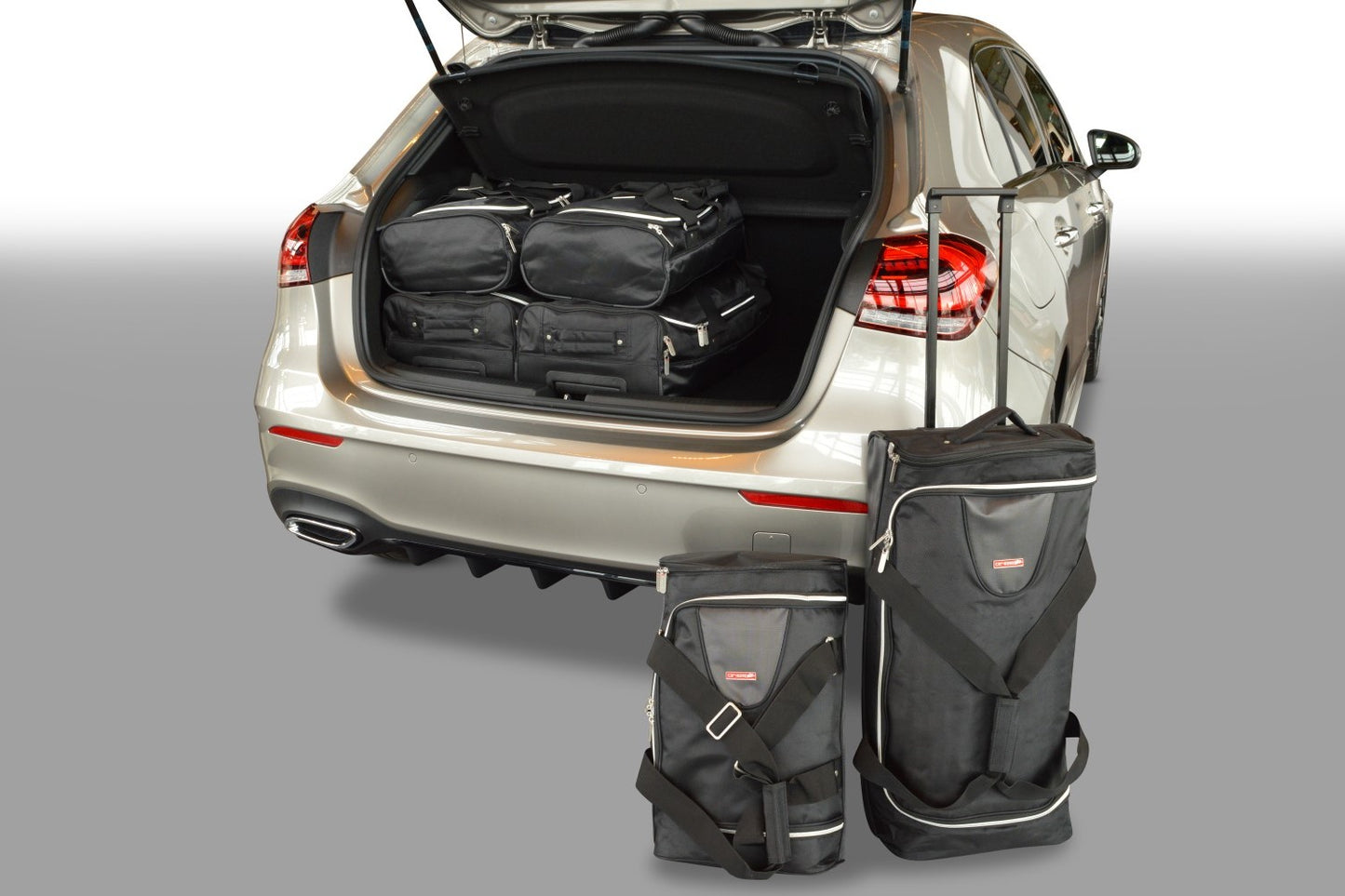 Reistassenset Mercedes A-Klasse (W177) 2020-heden 5-deurs hatchback (Alleen voor Plug-In Hybrid)