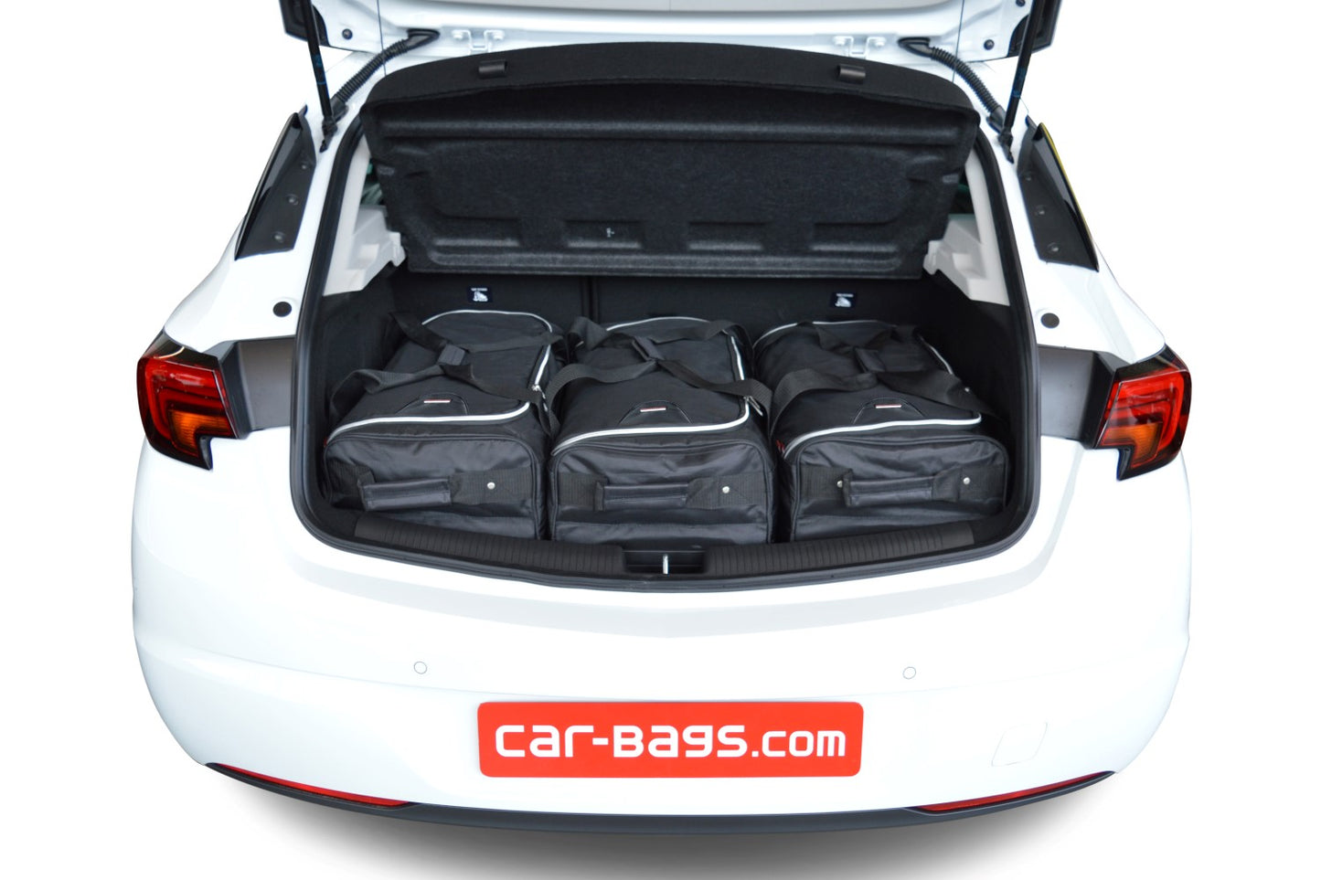 Reistassenset Opel Astra K 2015-2021 5-deurs hatchback (Alleen voor hoge kofferbodem met noodreservewiel)