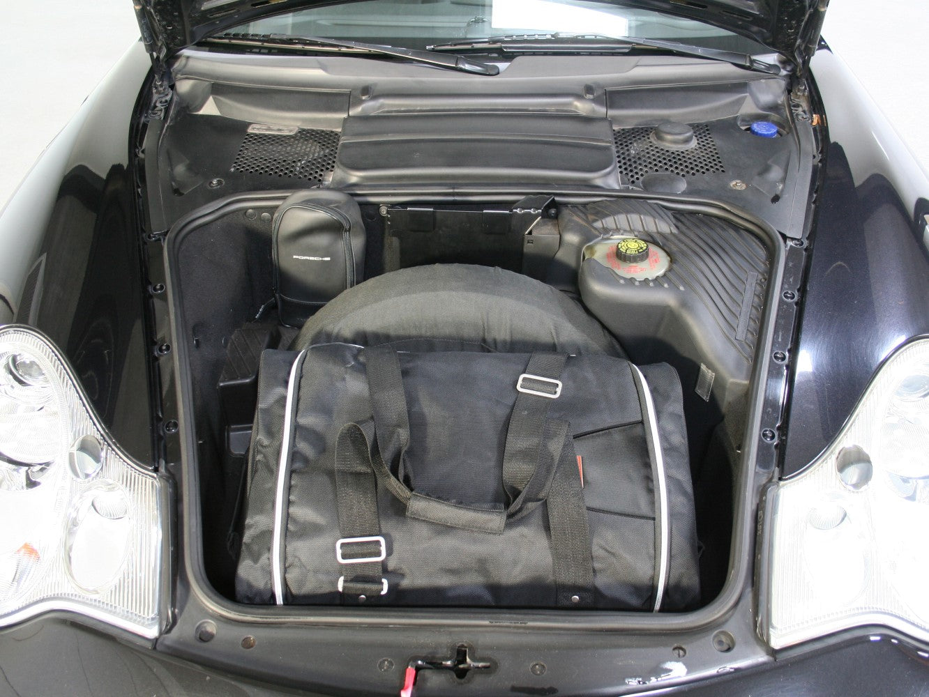 Reistassenset Porsche 911 (996) 1997-2006 (2WD + 4WD. Zonder CD-wisselaar of met CD-wisselaar bovenop het schutbord)