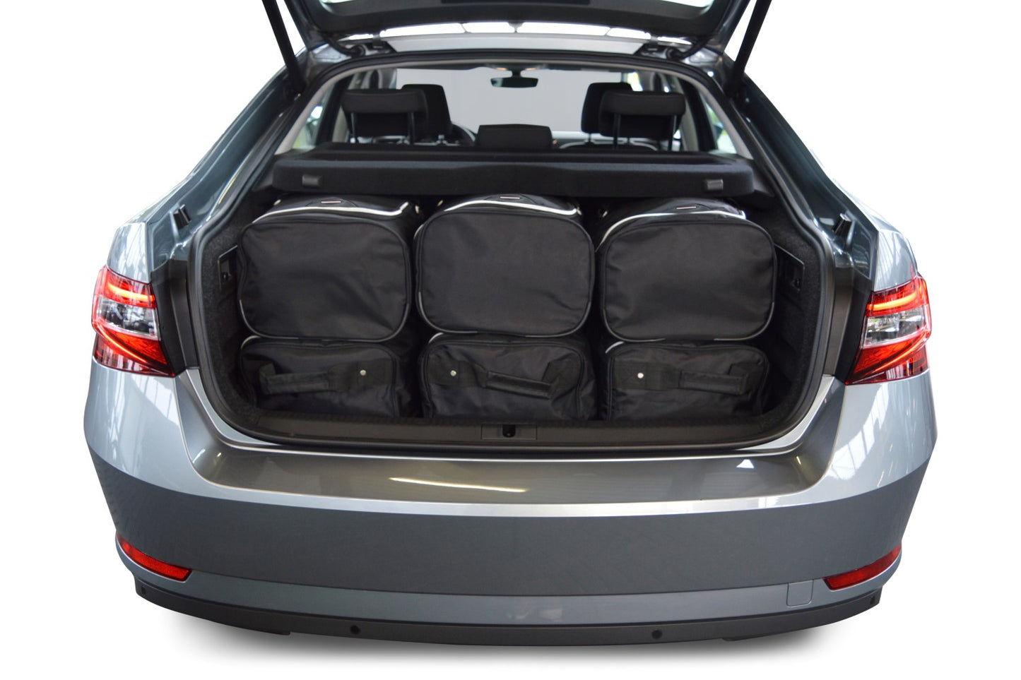 Reistassenset Skoda Superb III (3V) 2015-heden 5-deurs hatchback (Incl. Plug-in-Hybrid)