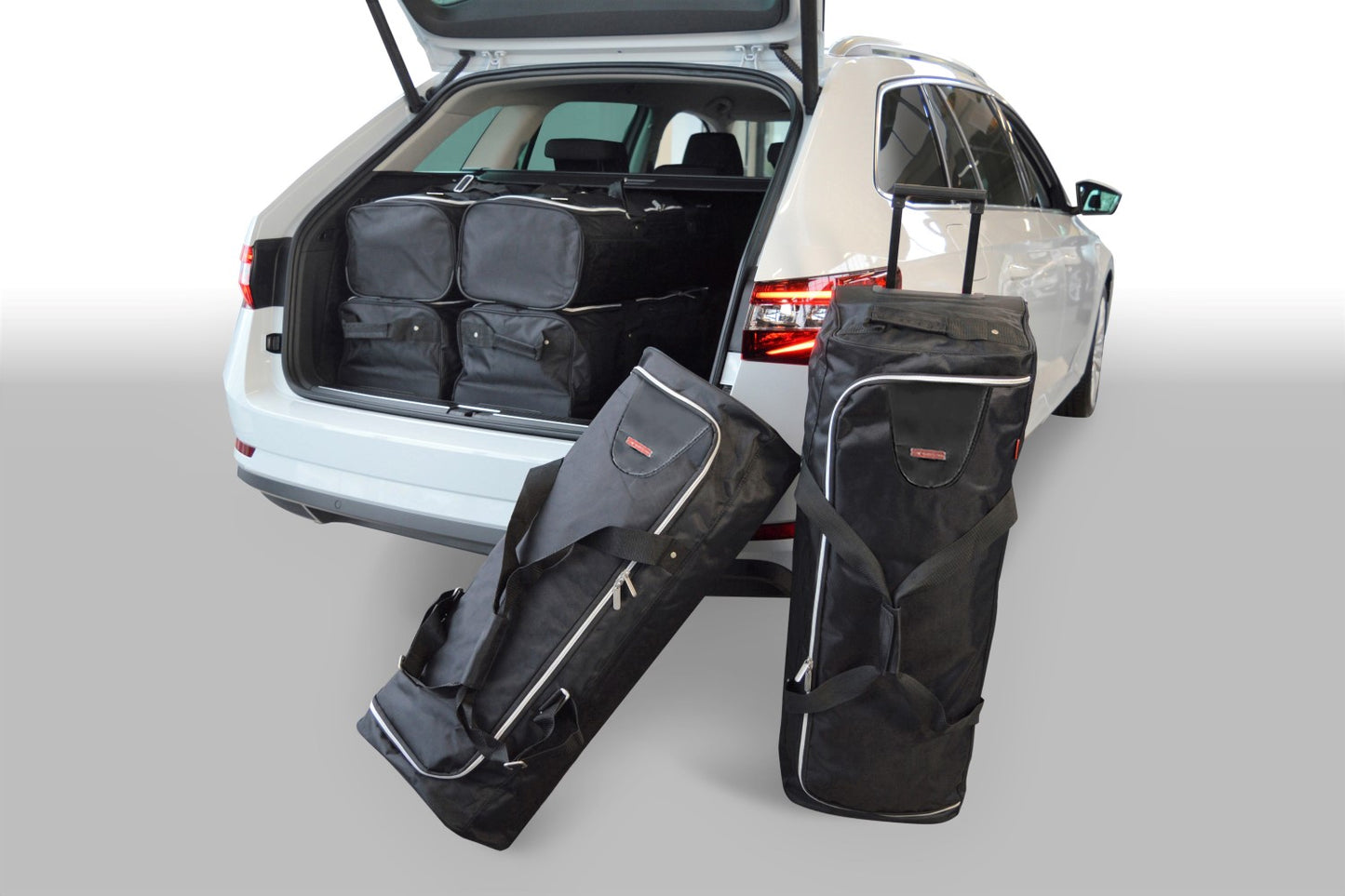 Reistassenset Skoda Superb III Combi (3V) 2015-heden wagon (Incl. Plug-in-Hybrid)